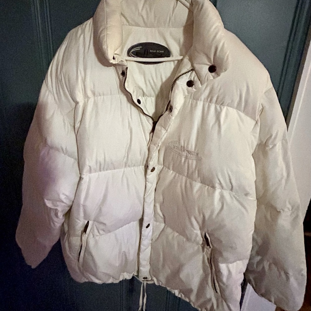 Women’s Large White puffy Down Ski Jacket size Large, Excellent condition, elho